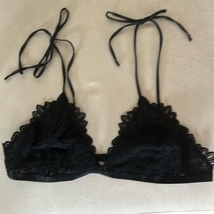 Lace bralette w/sexy shoulder ties